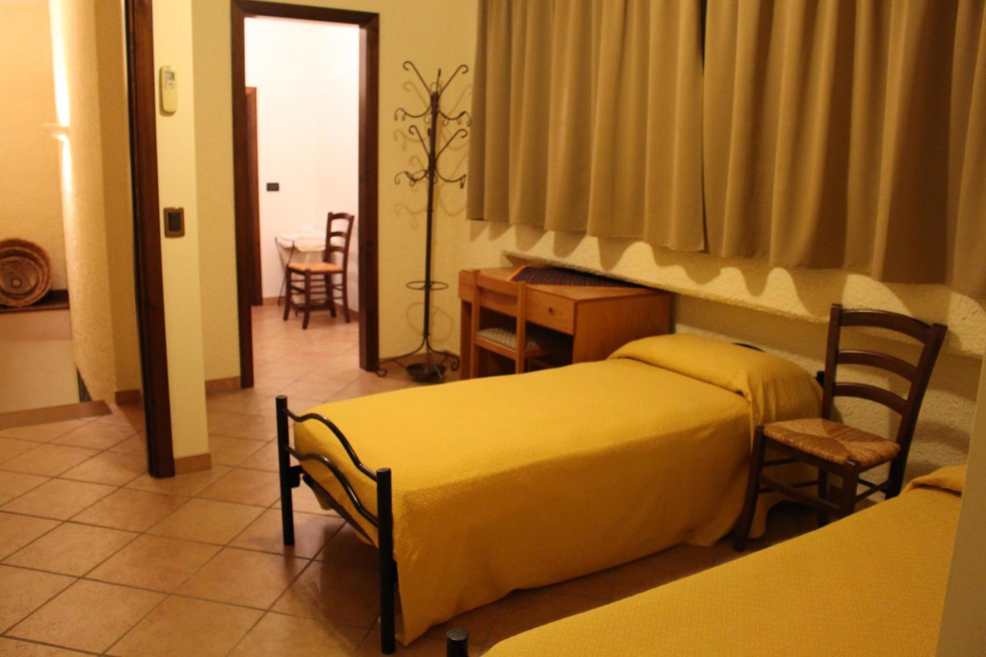 Angelucci Agriturismo Con Camere E Agri Camping Lanciano Room photo