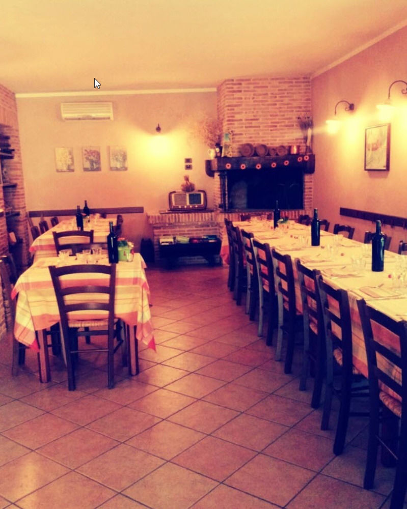 Angelucci Agriturismo Con Camere E Agri Camping Lanciano Exterior photo